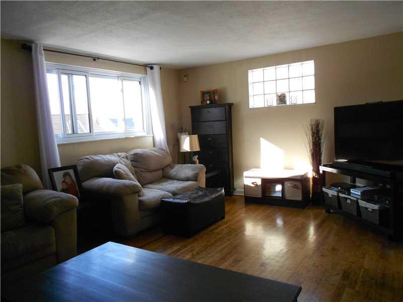 4279 Glen Lytle Road Greenfield, PA 15217 - Photo 2 of 12 Living Room.