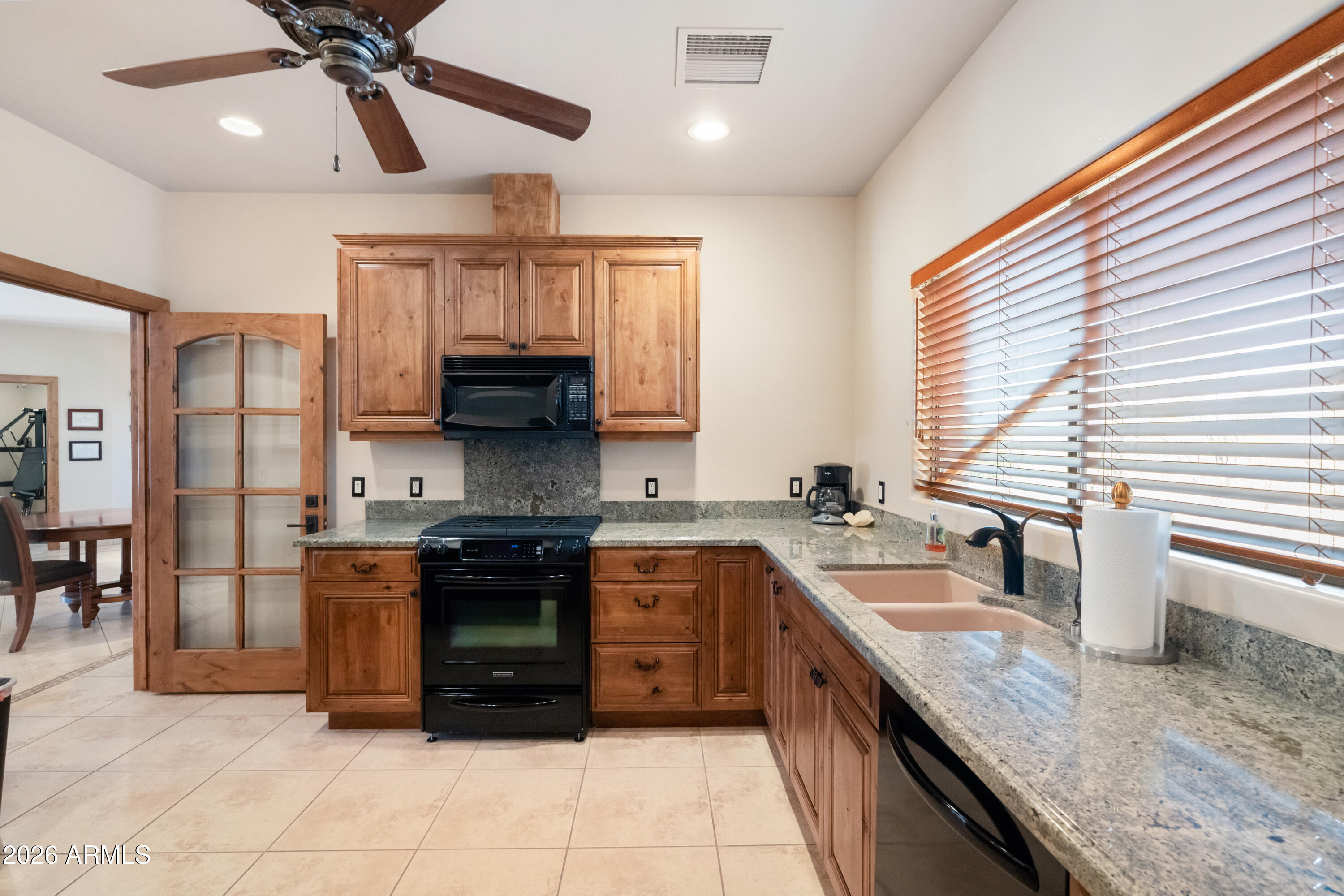 3925 East Ormand Cove Rimrock, AZ 86335 - Photo 37 of 43 39-Community Kitchen