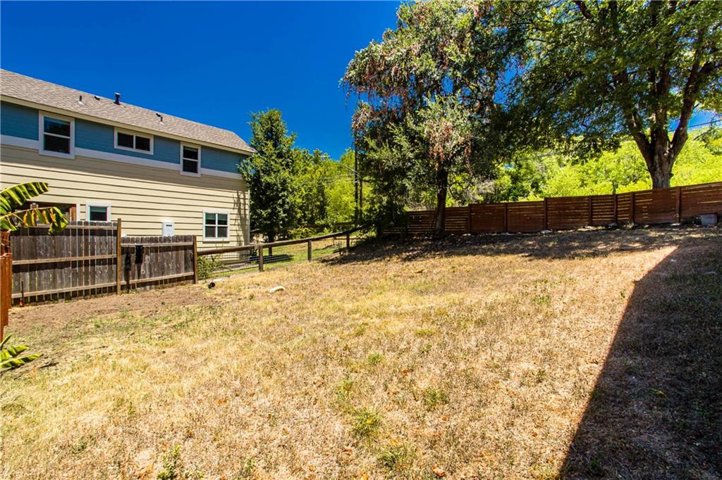 1326 Delano Street Austin, TX 78721 - Photo 22 of 23 View of fenced backyard