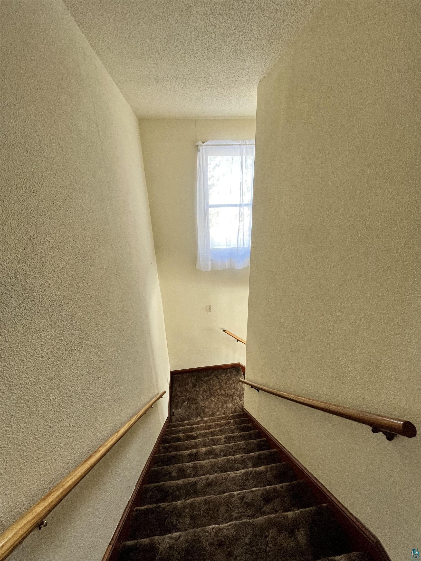 177 Gleason Road Duluth, MN 55810 - Photo 12 of 36 Gallery Image 12