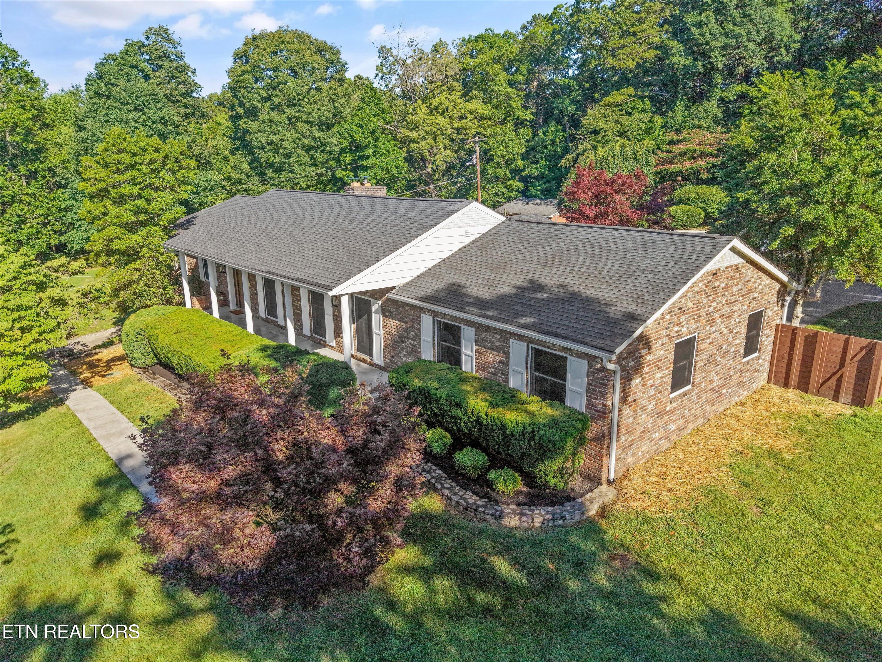 5226 Luttrell Road Knoxville, TN 37918 - Photo 1 of 42 25-5226 Luttrell Rd22