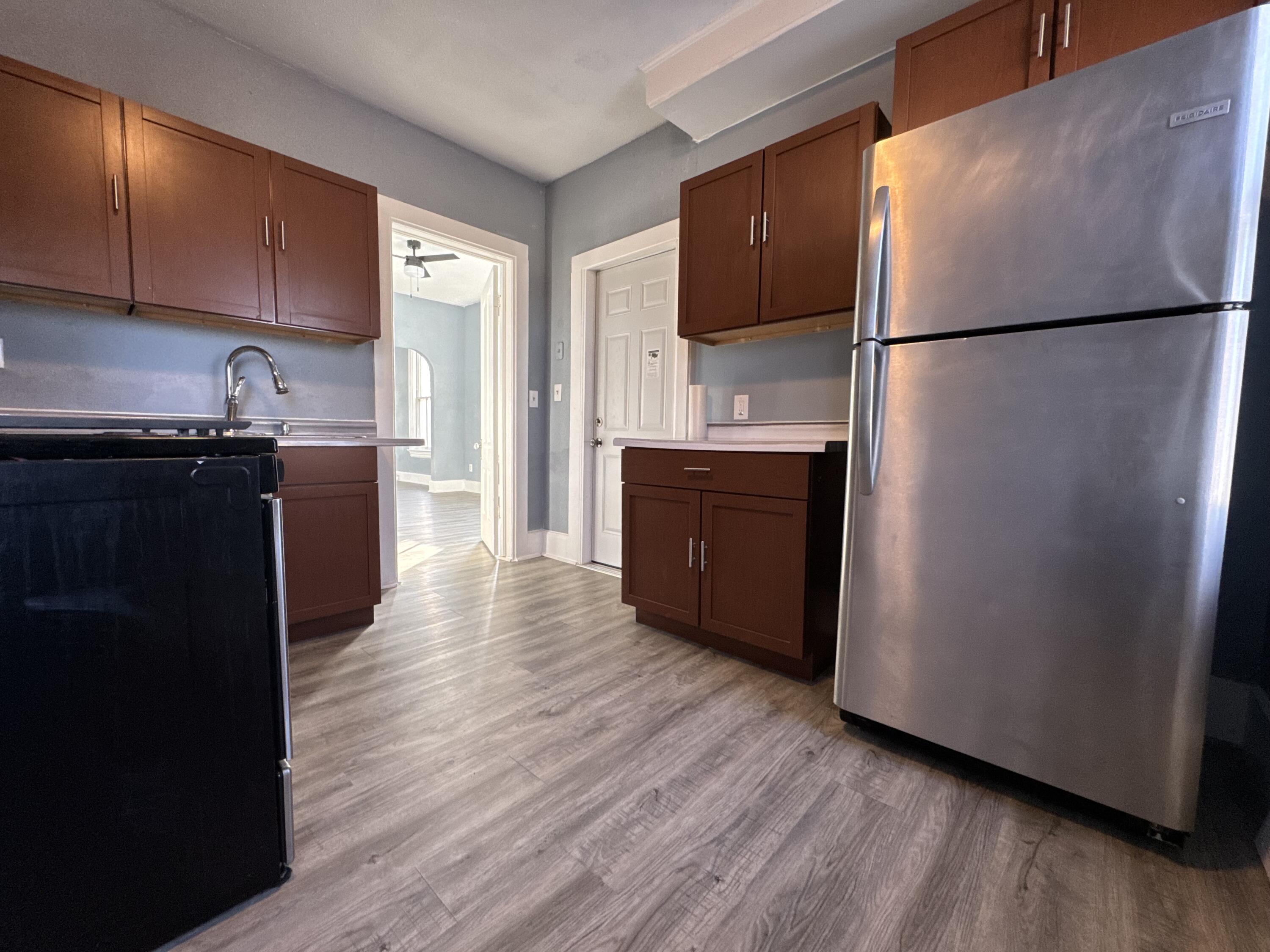 930 Marquette Street Racine, WI 53404 - Photo 7 of 15 IMG_2718