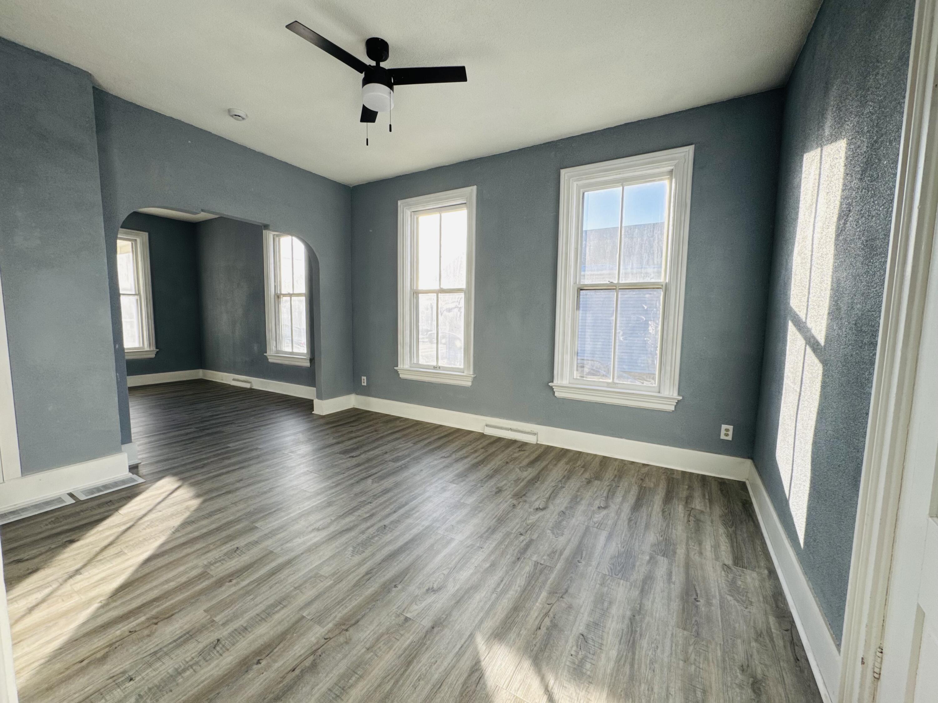 930 Marquette Street Racine, WI 53404 - Photo 9 of 15 IMG_2716