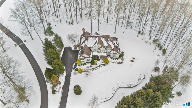 a view of entryway and hall