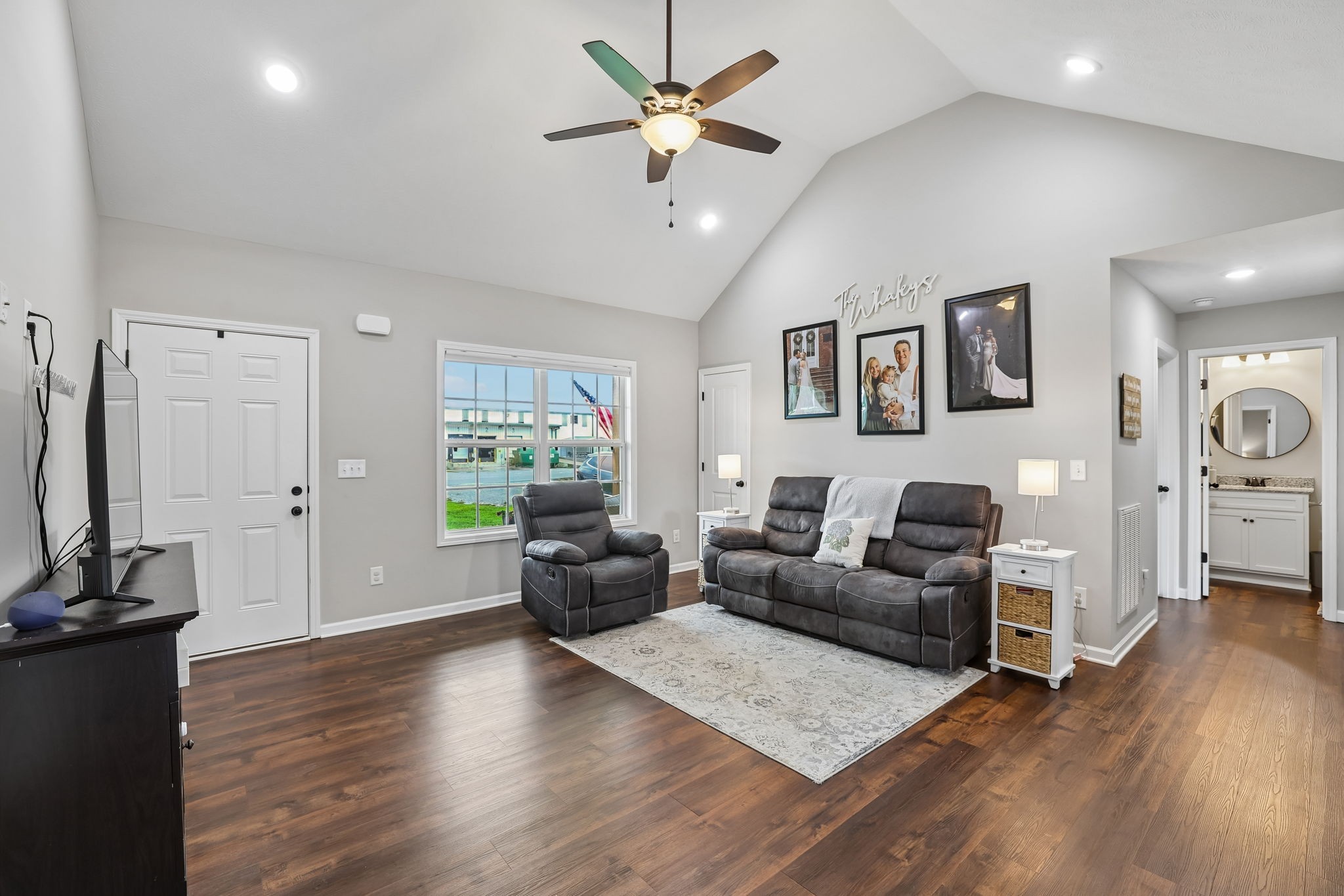 1715 Old Belfast Road Lewisburg, TN 37091 - Photo 10 of 42 a living room with furniture and a flat screen tv