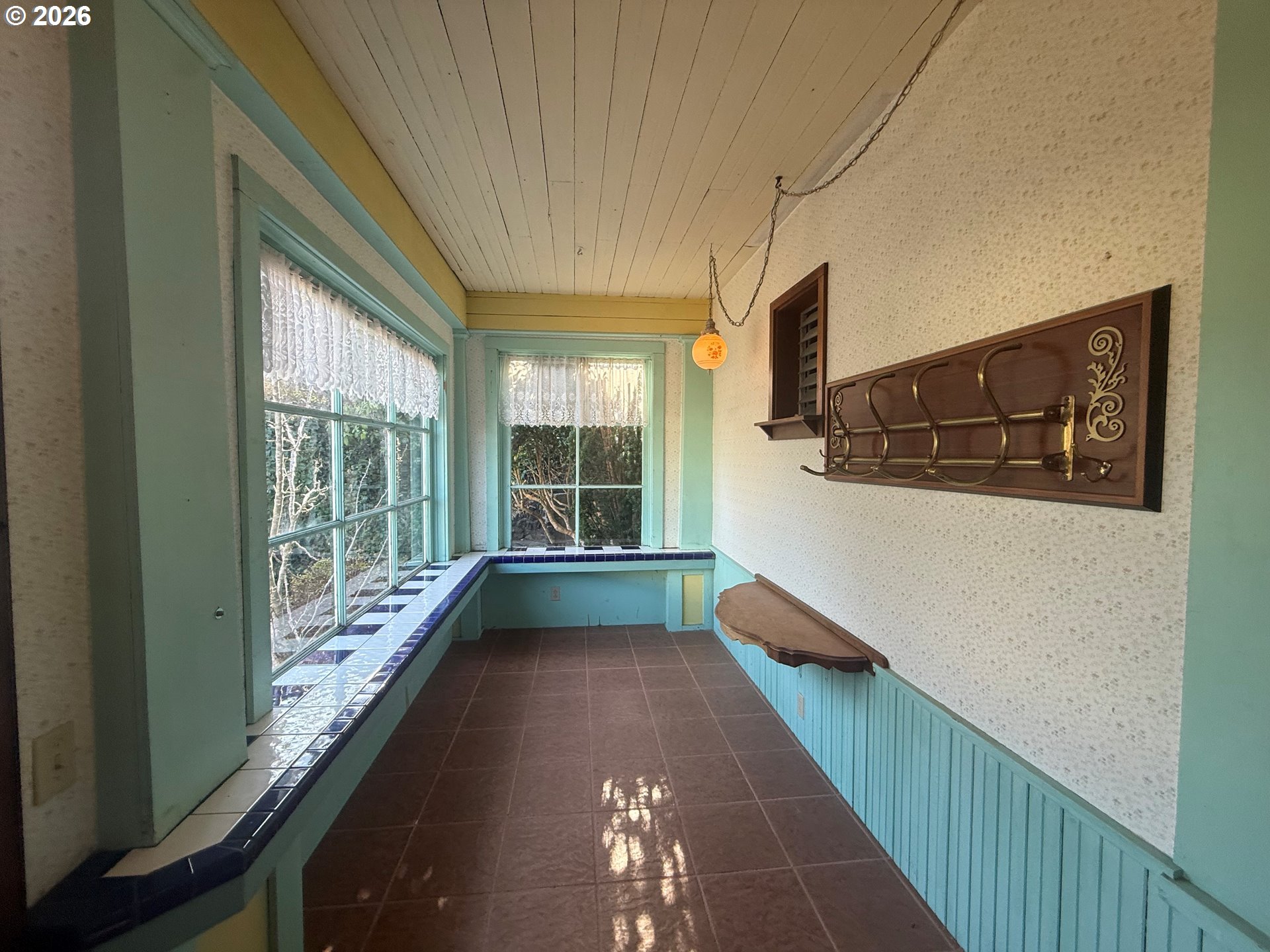 573 South 12th Street Coos Bay, OR 97420 - Photo 11 of 14