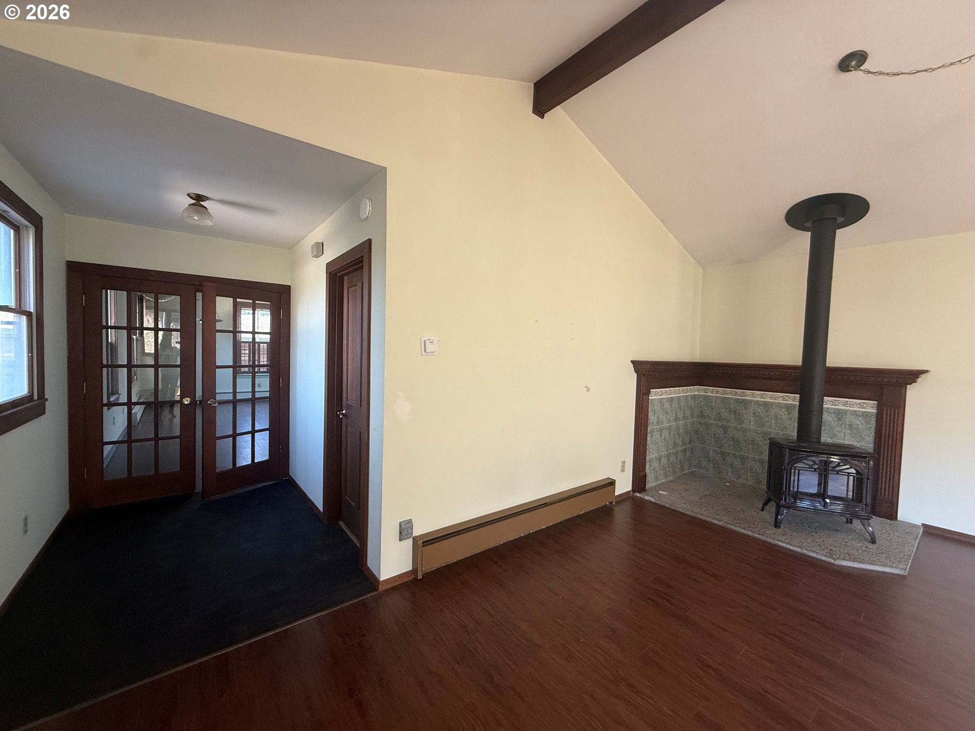 573 South 12th Street Coos Bay, OR 97420 - Photo 4 of 14