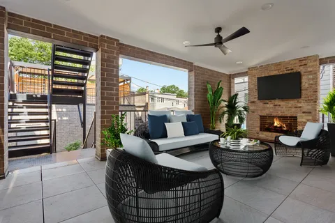$1,495,000 | 3740 North Racine Avenue, Unit 1, Chicago, IL 60613