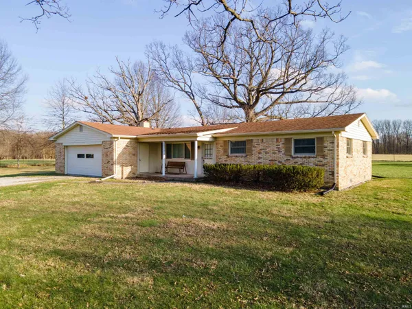 $319,900 | 10080 East 500 South, Upland, IN 46989
