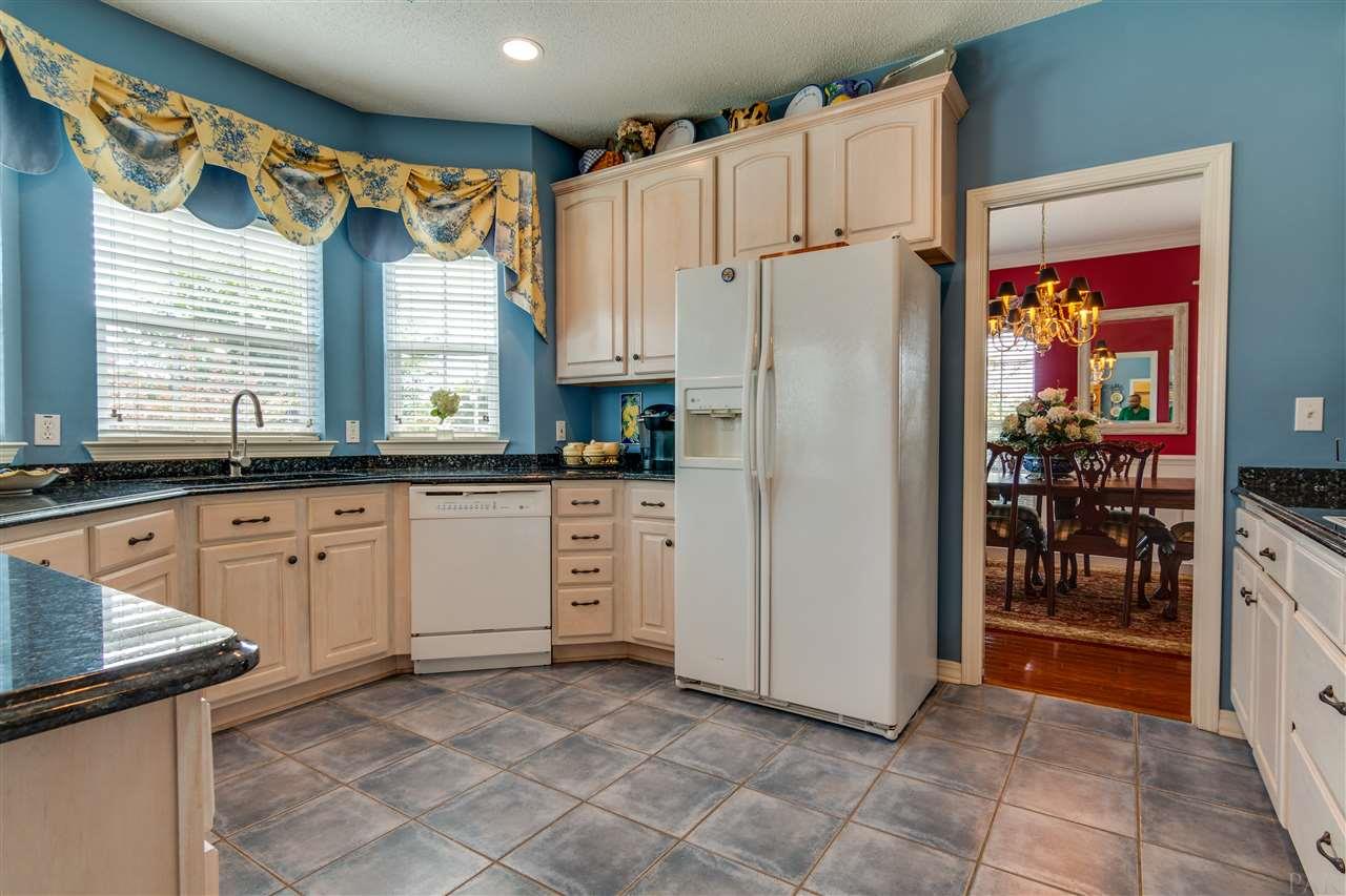 8870 Burning Tree Road Pensacola, FL 32514 - Photo 11 of 50 Gallery Image 11