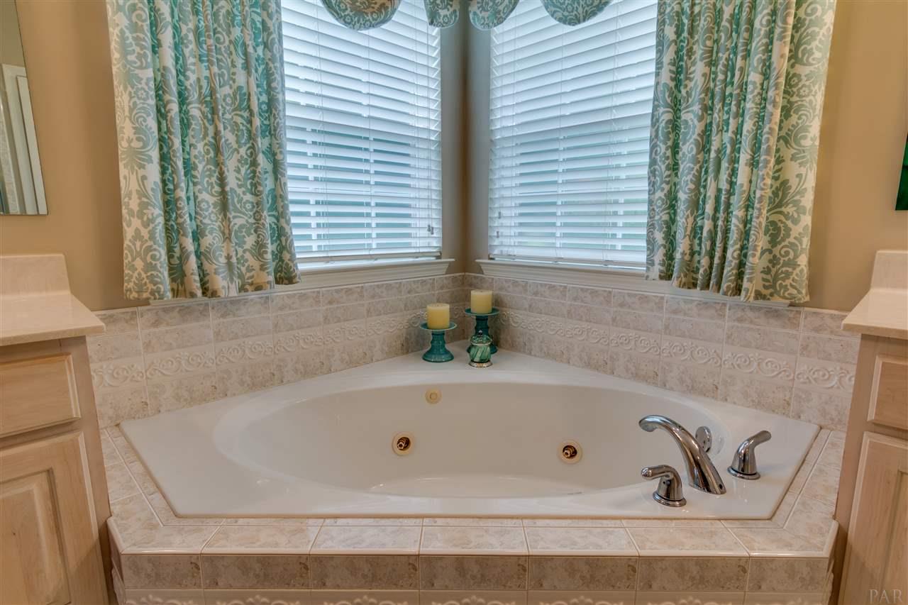 8870 Burning Tree Road Pensacola, FL 32514 - Photo 24 of 50 First Floor