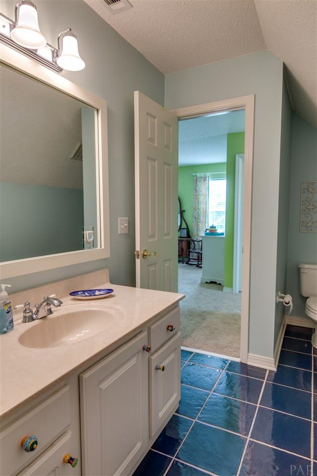 8870 Burning Tree Road Pensacola, FL 32514 - Photo 34 of 50 Second Floor