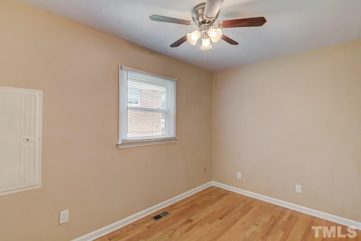 936 Friar Tuck Road Raleigh, NC 27610 - Photo 6 of 12