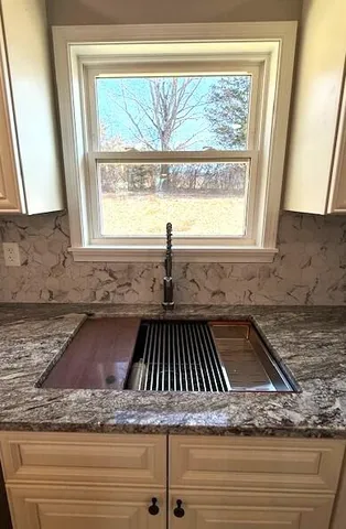 $249,000 | 1919 South Raymond Avenue, Covington, VA 24426