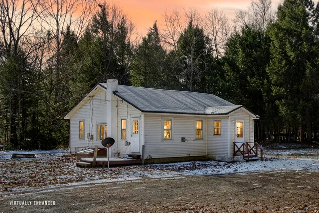 $154,900 | 220 Dutch Gap Road, Chesterville, ME 04938