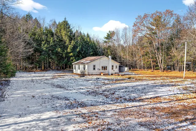 $154,900 | 220 Dutch Gap Road, Chesterville, ME 04938