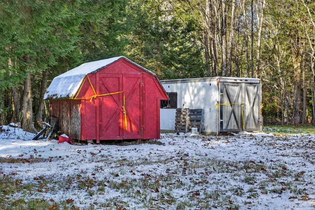 $154,900 | 220 Dutch Gap Road, Chesterville, ME 04938