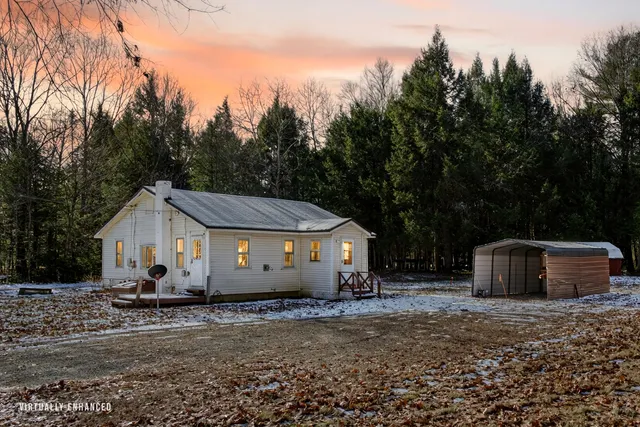 $154,900 | 220 Dutch Gap Road, Chesterville, ME 04938