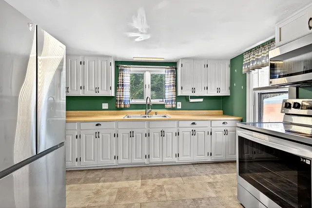 $154,900 | 220 Dutch Gap Road, Chesterville, ME 04938