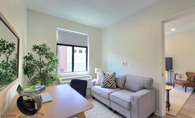 135 Fairfield Road, Unit 307 Fairfield, NJ 07004 - Photo 6 of 9