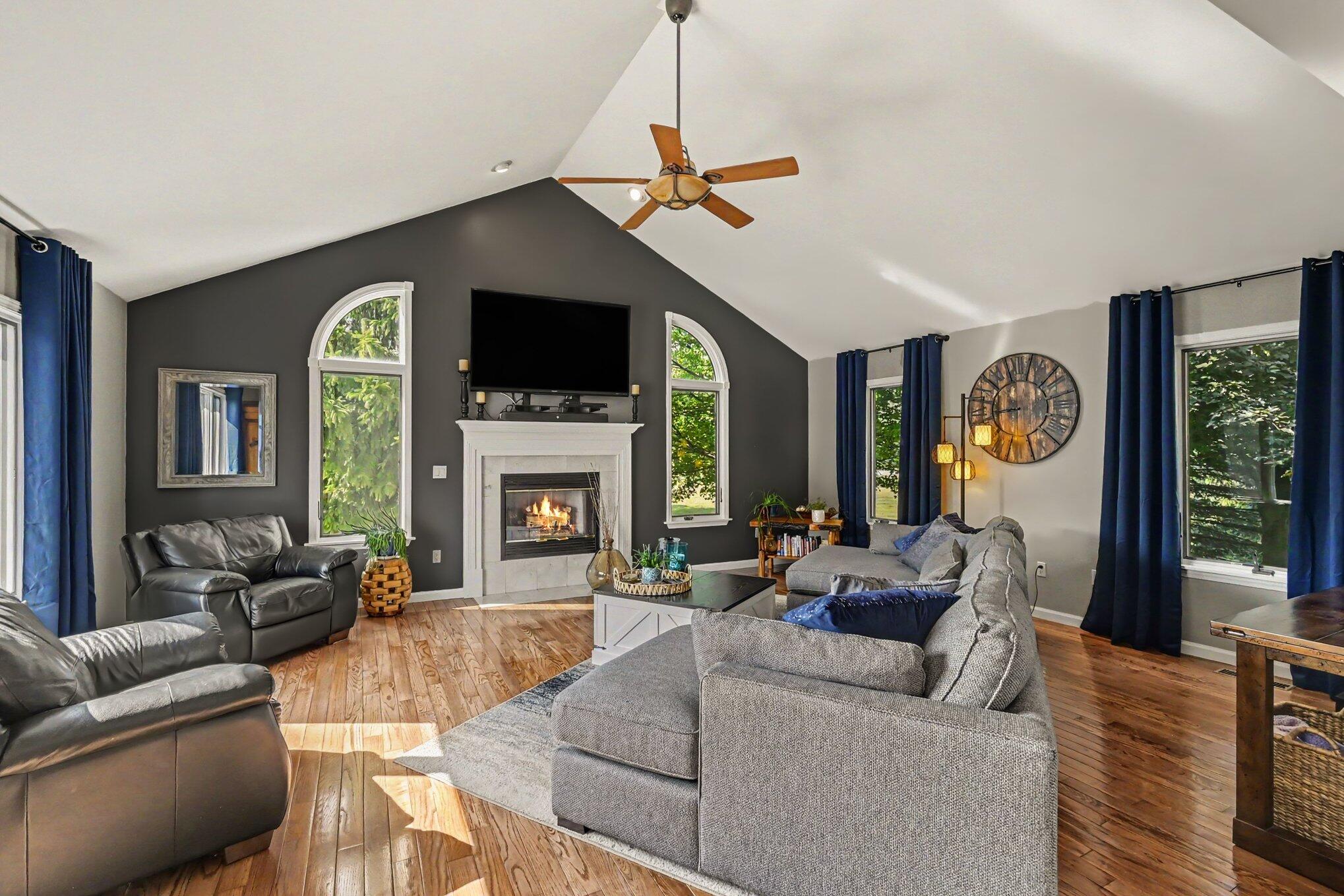 1900 Oak Grove Road Howell, MI 48855 - Photo 11 of 37 008_file_3854
