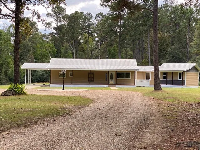 $276,000 | 20624 East Lewiston Road, Kentwood, LA 70444