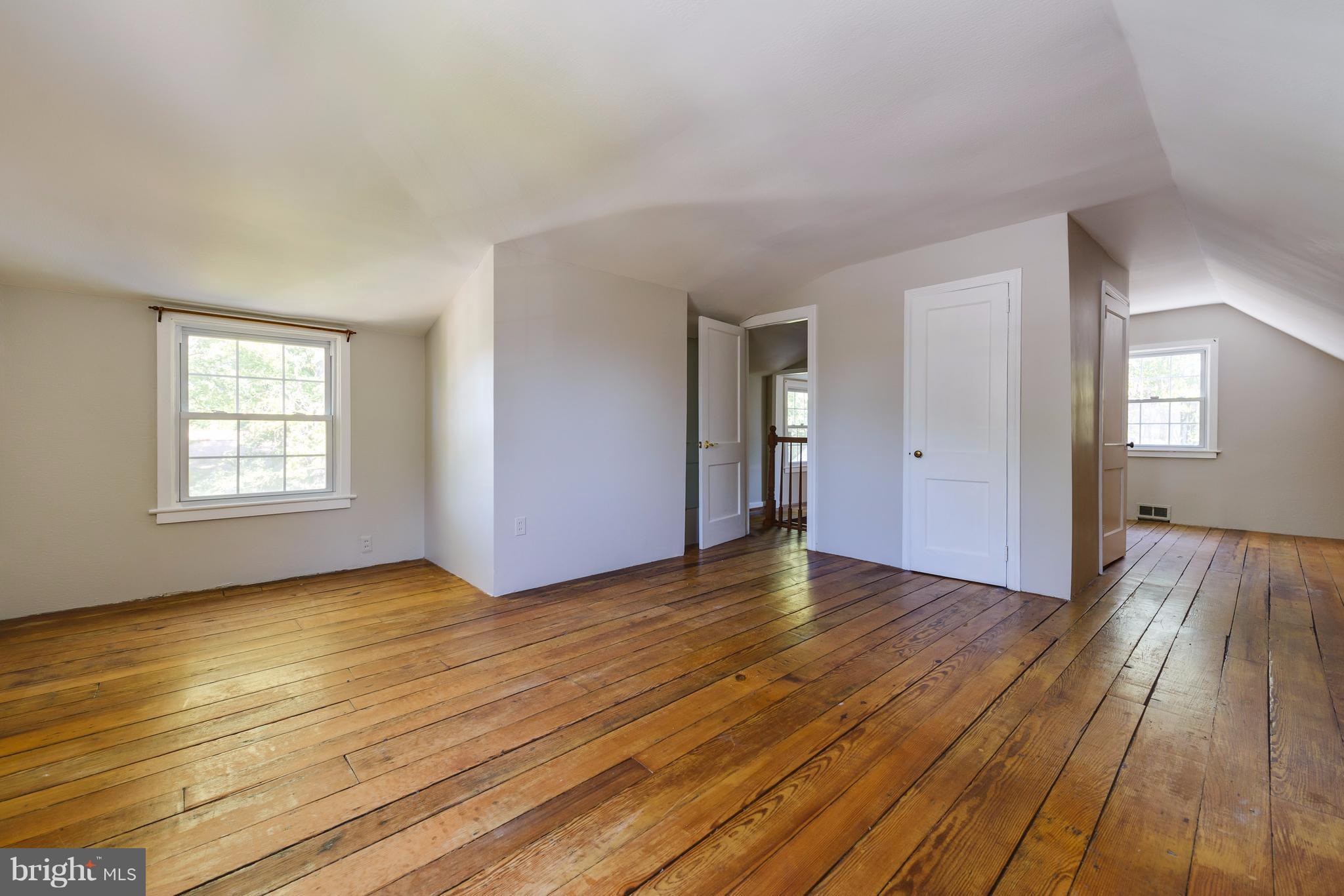 2807 Munson Street Silver Spring, MD 20902 - Photo 18 of 30 Reclaimed wood floors thruout bright upper level