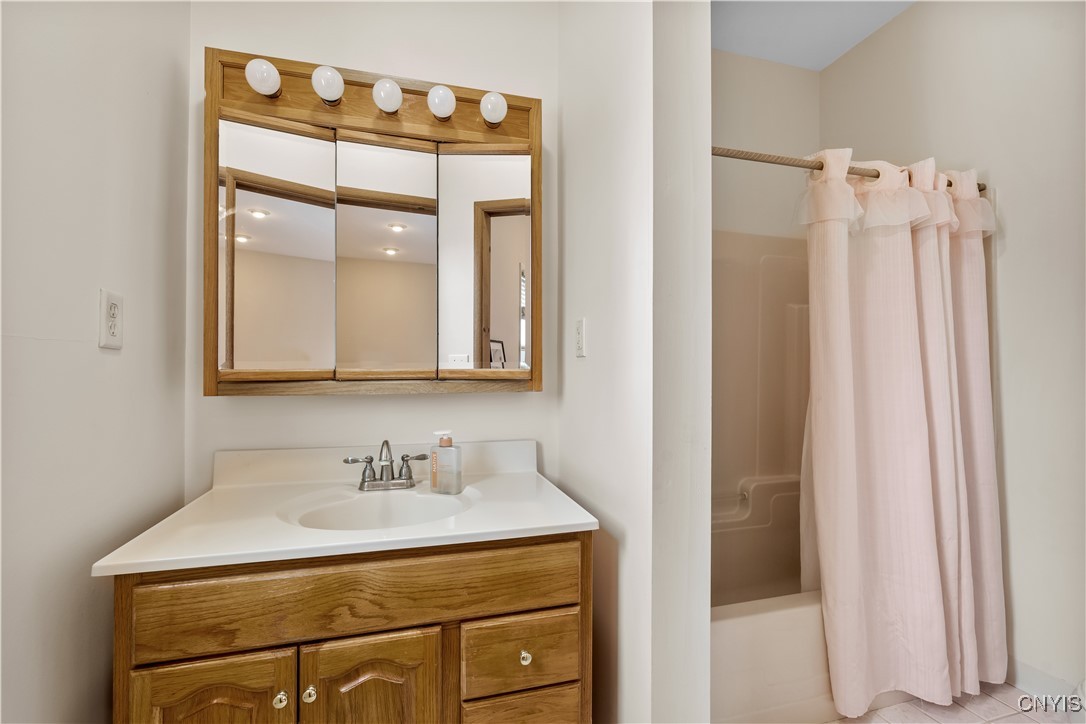 7893 Webster Lane Sennett, NY 13021 - Photo 30 of 37 Primary bath