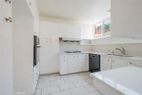 $3,600 | 432 South Sierra Madre Boulevard, Unit 1, Pasadena, CA 91107