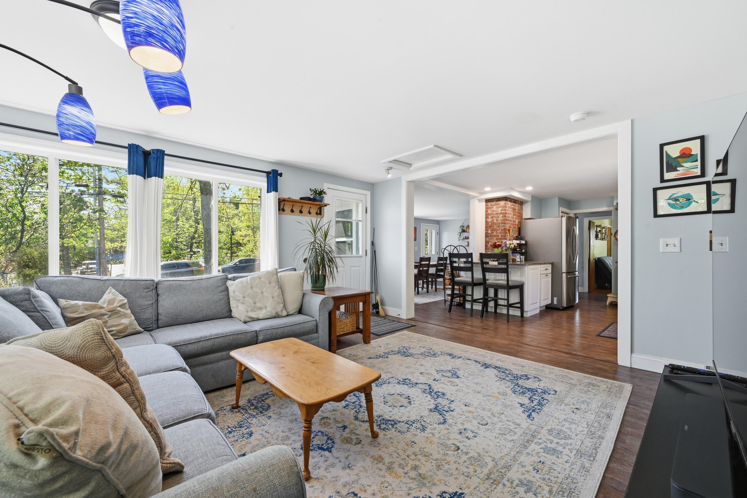 77 Lunt Road Falmouth, ME 04105 - Photo 4 of 37 Living Room