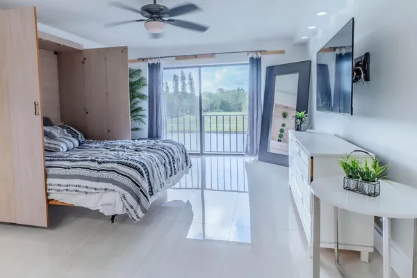 $1,800 | 3760 Inverrary Drive, Unit 3M, Lauderhill, FL 33319