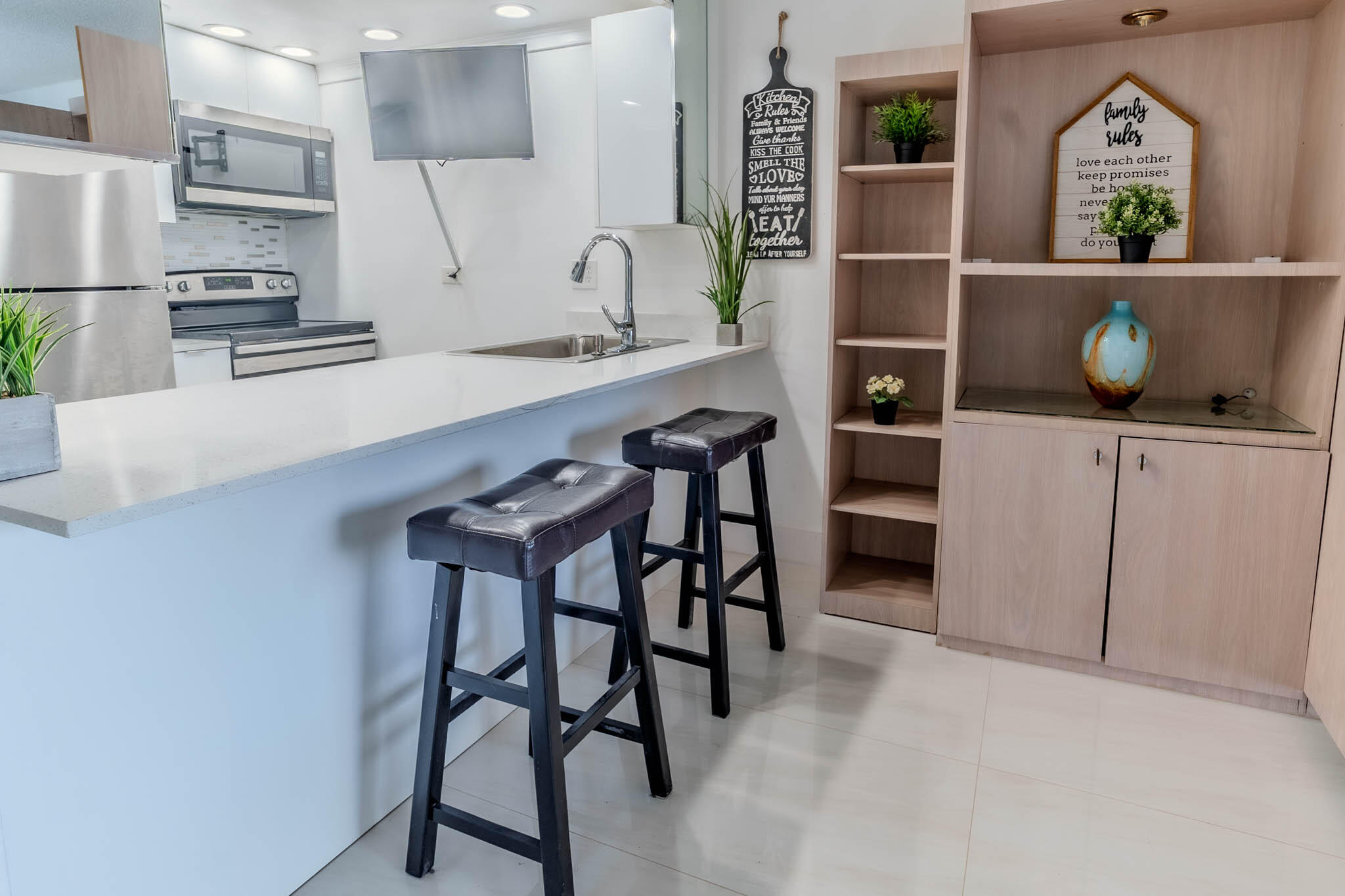 3760 Inverrary Drive, Unit 3M Lauderhill, FL 33319 - Photo 9 of 17 N3M 2026-13