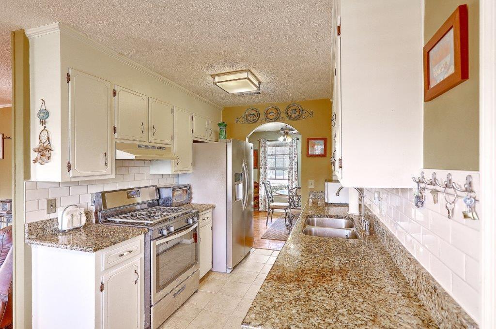 102 Clubhouse Road Summerville, SC 29483 - Photo 15 of 29 1R3A7449_50_51_52_53_54_55