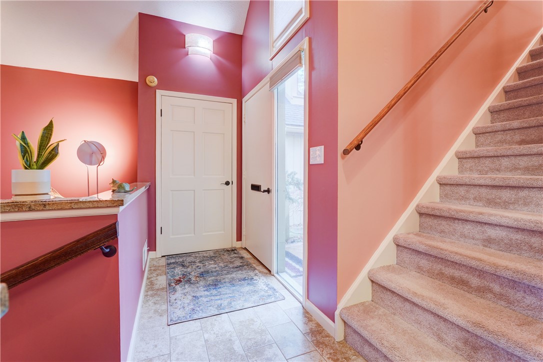 959 East Avenue Rochester, NY 14607 - Photo 5 of 49