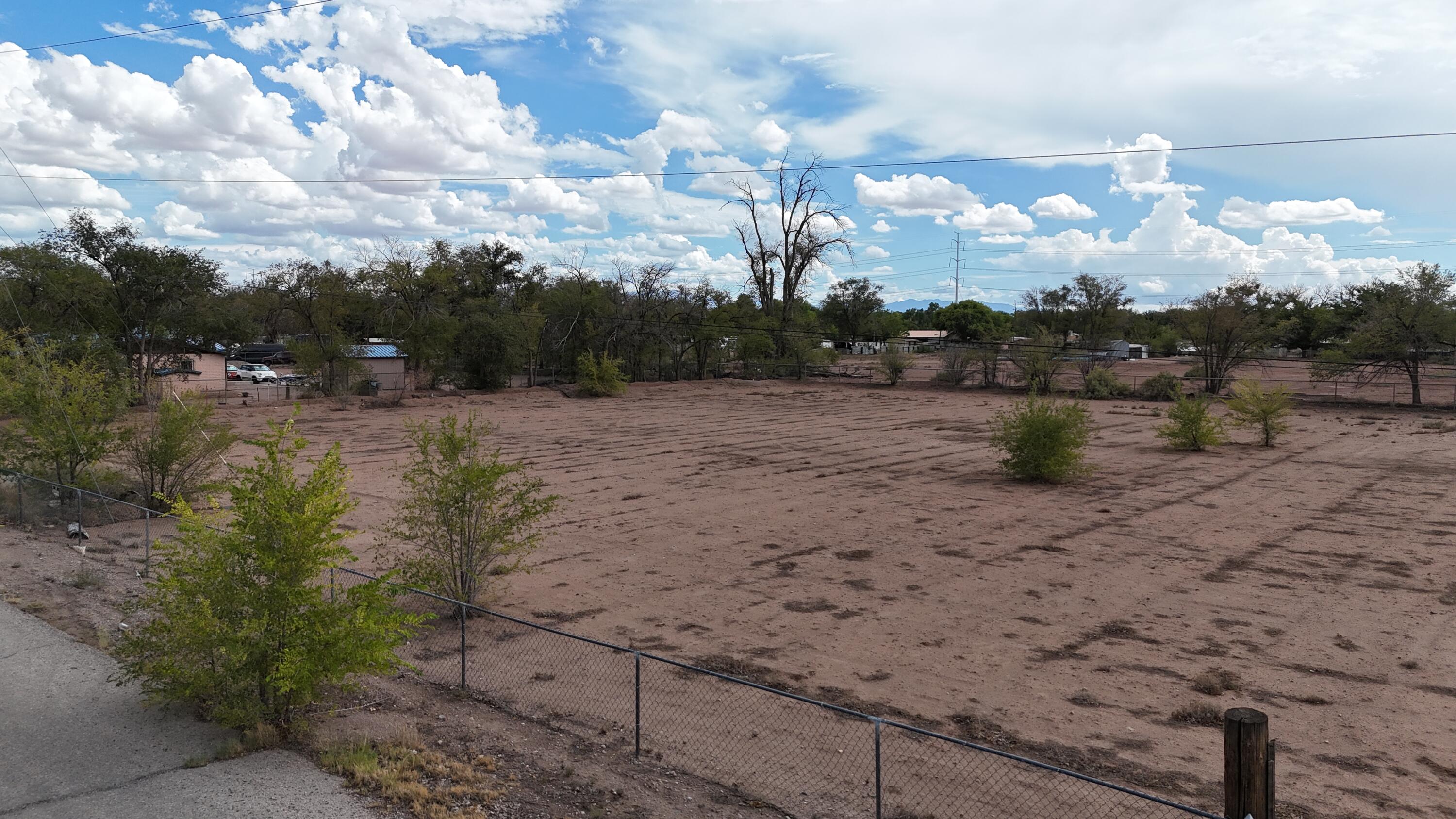 2406 Sunshine Road Southwest Albuquerque, NM 87105 - Photo 11 of 14 Gallery Image 11