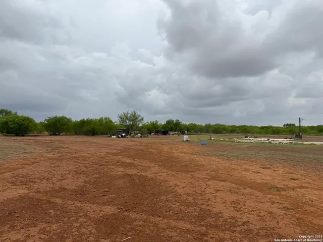 $175,000 | 8762 Farm To Market Road 140, Charlotte, TX 78011