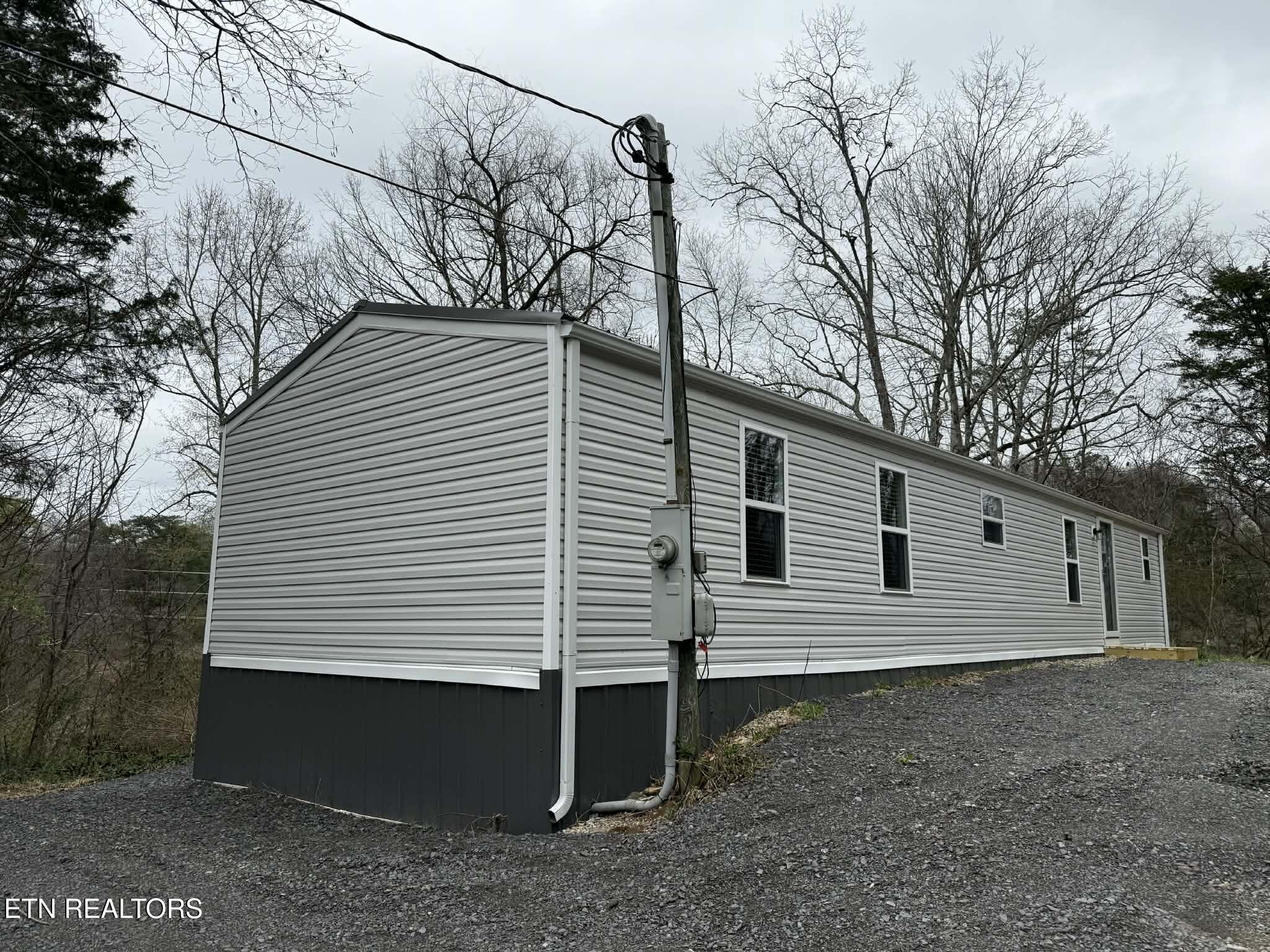 190 Warwick Lane Luttrell, TN 37779 - Photo 2 of 18 warwick1