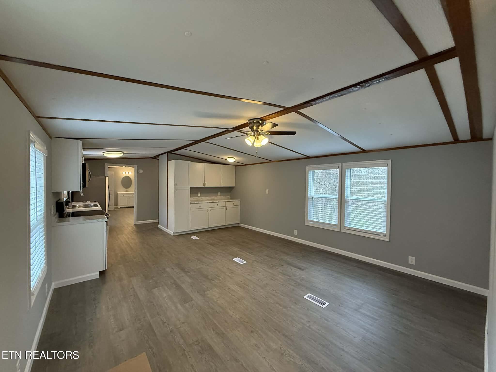 190 Warwick Lane Luttrell, TN 37779 - Photo 5 of 18 warwick5
