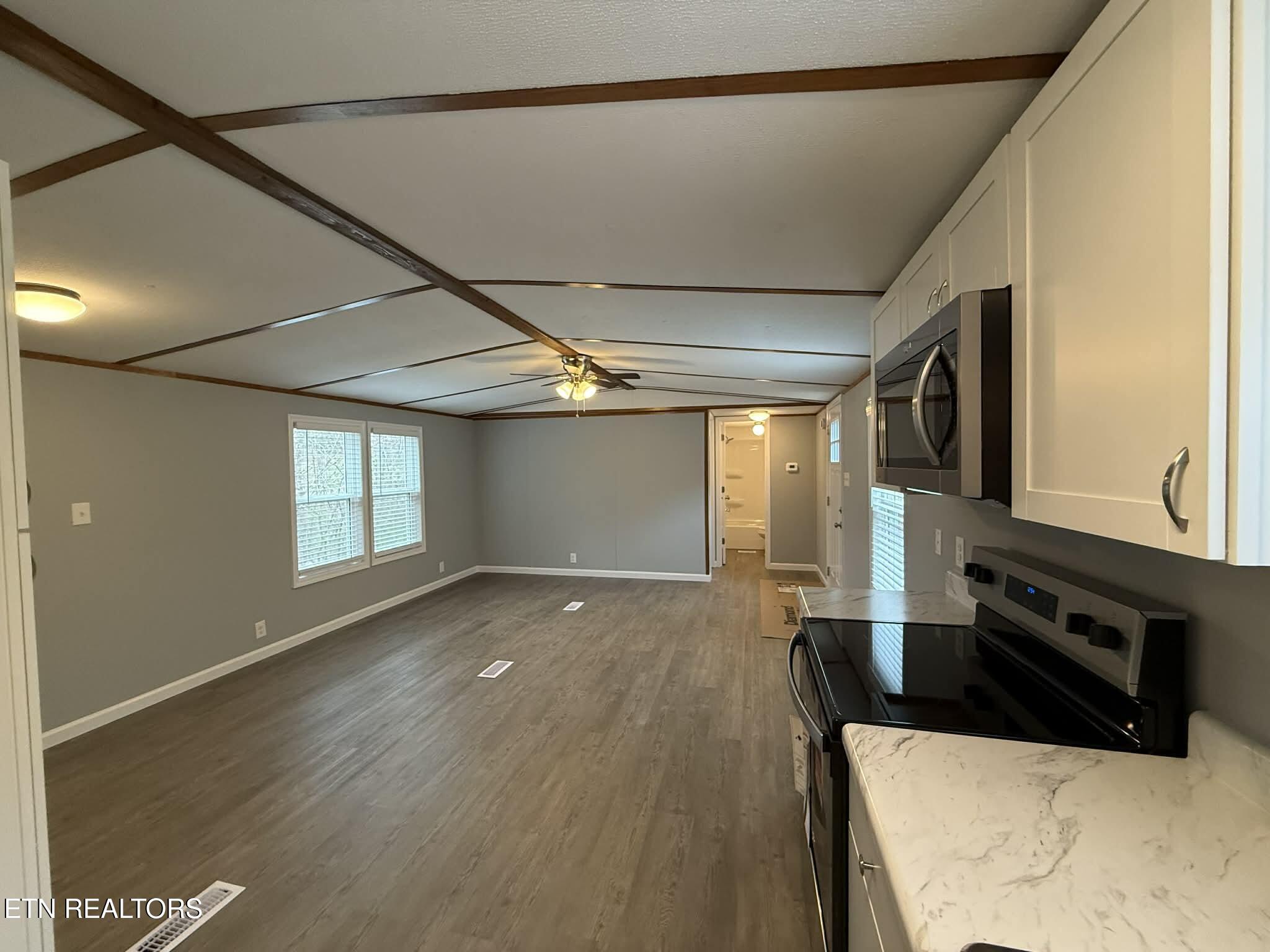 190 Warwick Lane Luttrell, TN 37779 - Photo 8 of 18 warwick8