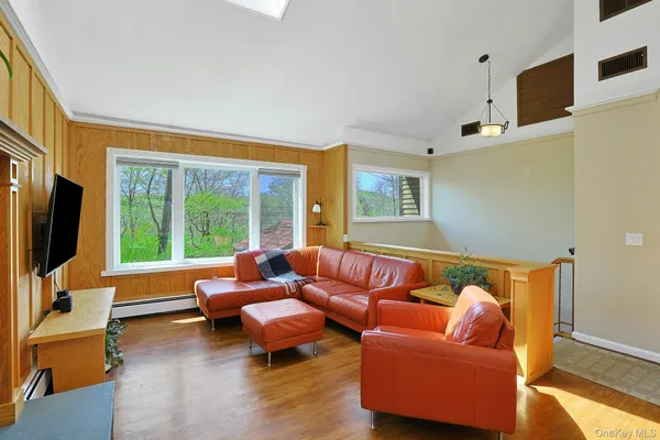 $758,888 | 136 Furnace Woods Road, Cortlandt Manor, NY 10567