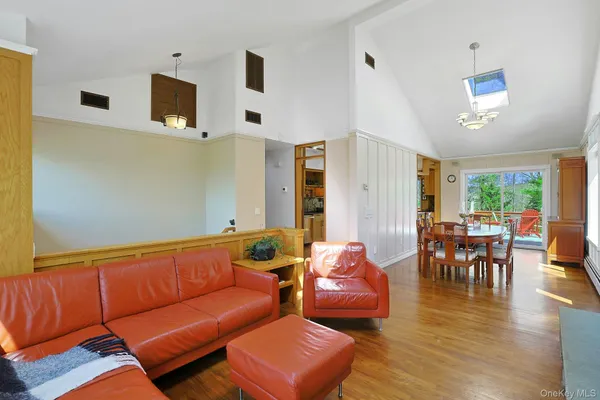 $758,888 | 136 Furnace Woods Road, Cortlandt Manor, NY 10567