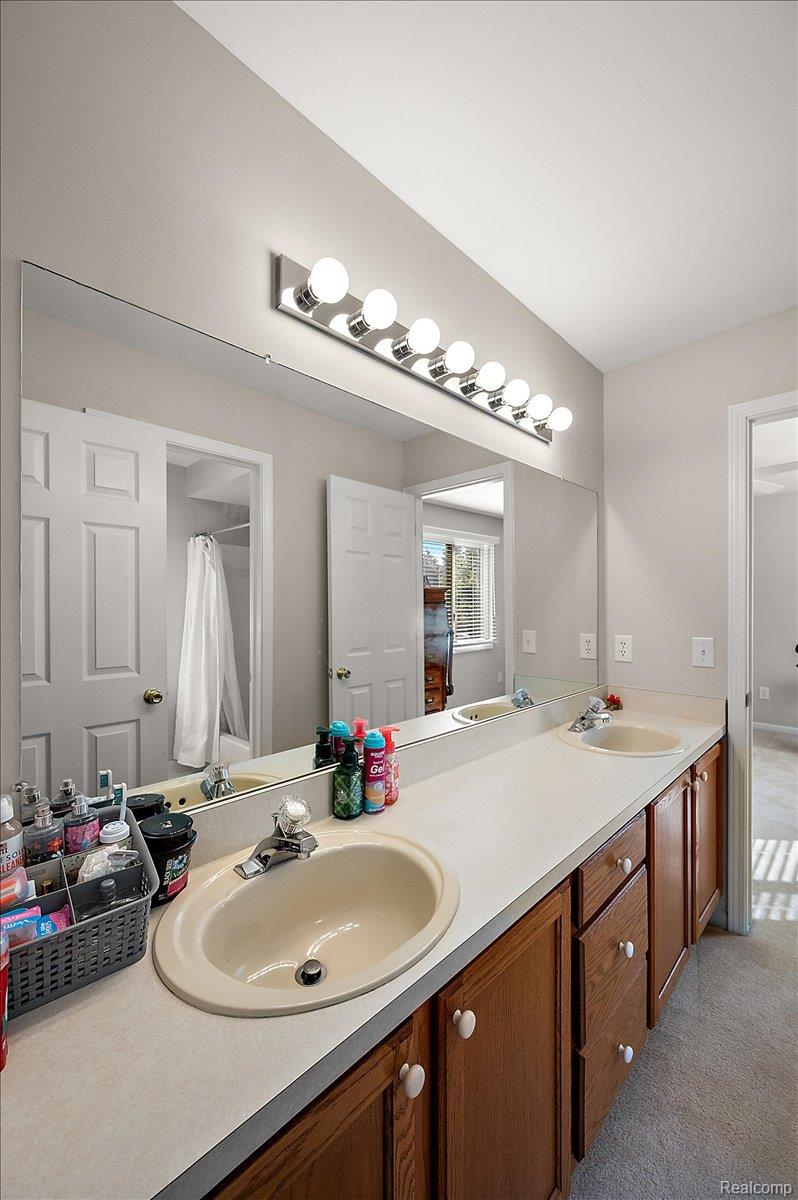 3359 Paddington Court Rochester, MI 48309 - Photo 45 of 63 59-3359 Paddington Ct-59.jpg