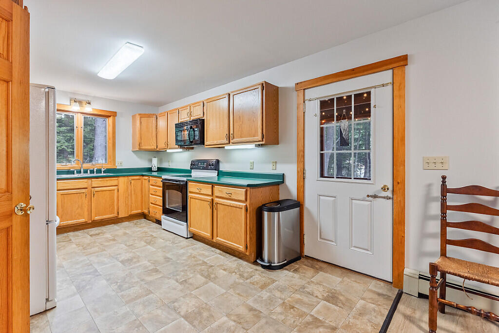 9 Tracey Cove Circle Rome, ME 04963 - Photo 9 of 54 Kitchen