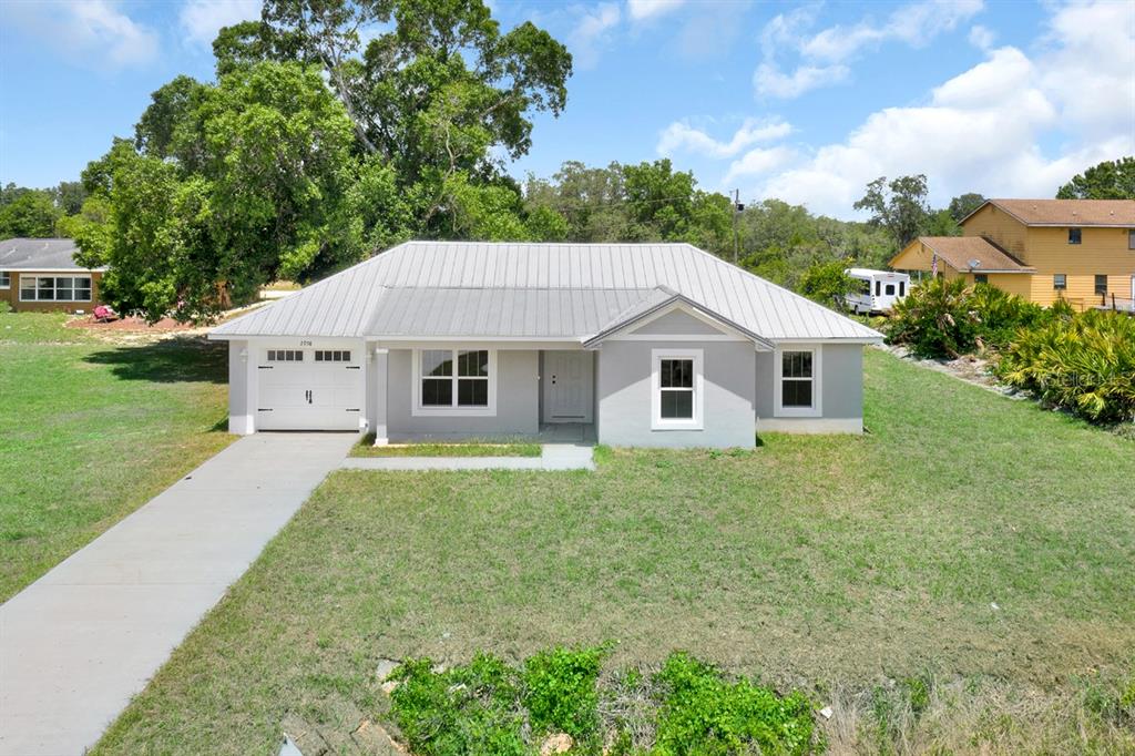 348 Brenhaven Rd Lake Lake Placid, FL 33852 - Photo 1 of 1 **Similar model, colors not exact!!