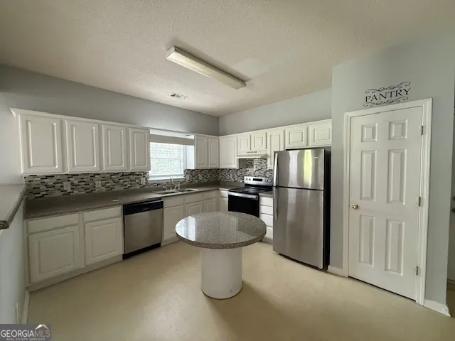 $1,850 | 1450 Riverrock Trail Southwest, Riverdale, GA 30296