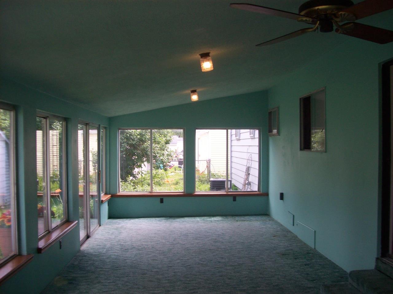 6033 Hopkins Road Flint, MI 48506 - Photo 23 of 29 50044067-23.JPG