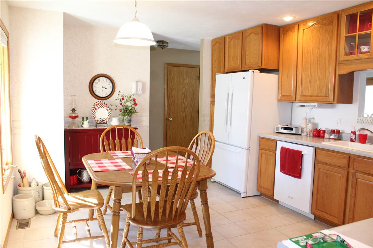 117 Yates Road Marquette Heights, IL 61554 - Photo 8 of 33 Gallery Image 8