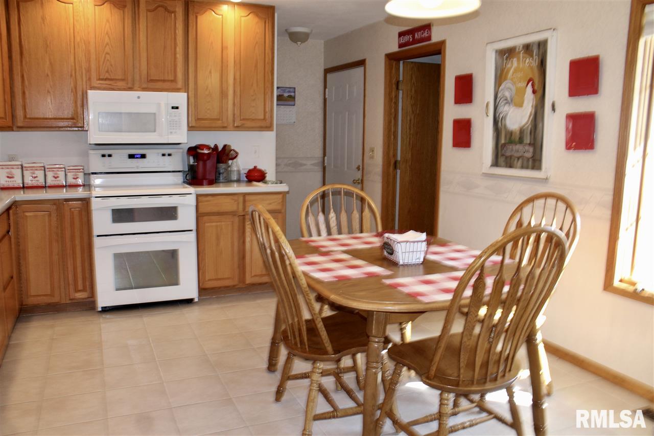 117 Yates Road Marquette Heights, IL 61554 - Photo 10 of 33 Gallery Image 10