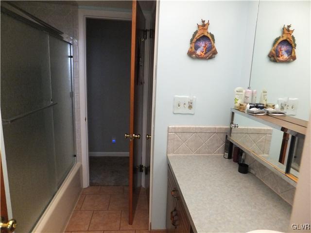 1625 Clearview Road Coplay, PA 18037 - Photo 17 of 39 Gallery Image 17