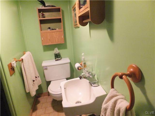 1625 Clearview Road Coplay, PA 18037 - Photo 25 of 39 Gallery Image 25